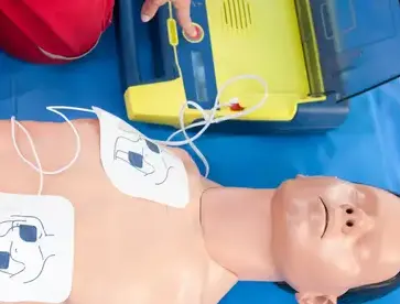 contrôle armoire à pharmacie Nantes-3