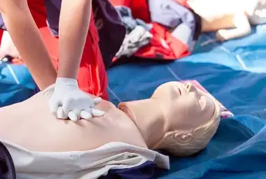 réassort armoire à pharmacie Nantes-5