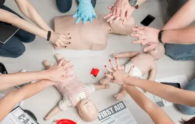 réassort armoire à pharmacie Rennes-1